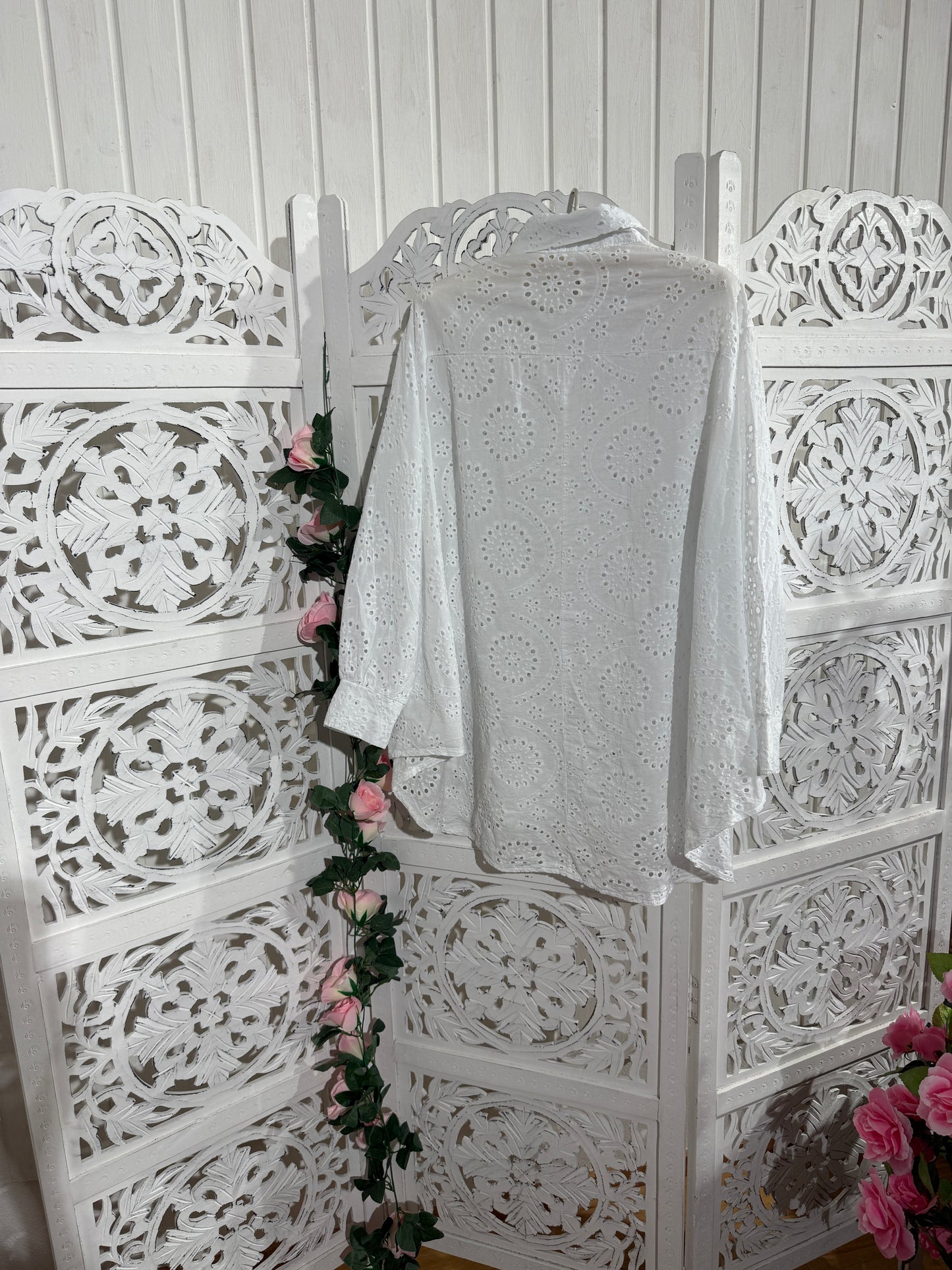 Bluse Lochstickerei