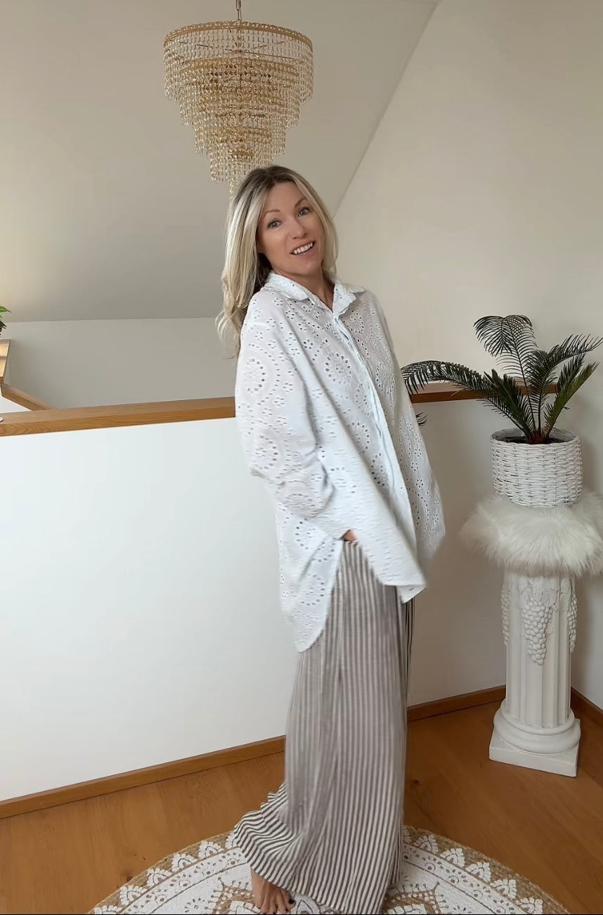 Bluse Lochstickerei