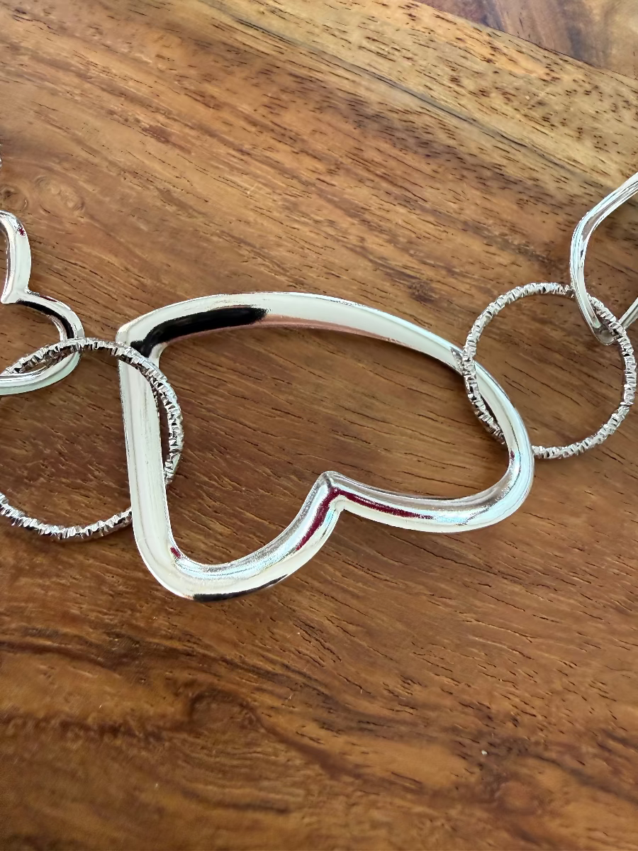 Kette mit Herzen
